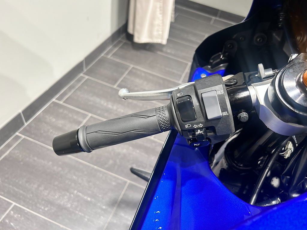 Yamaha R7 /3,45%/Yoshimura/Quickshifter/Stealth/Tail-Tidy/333 mil