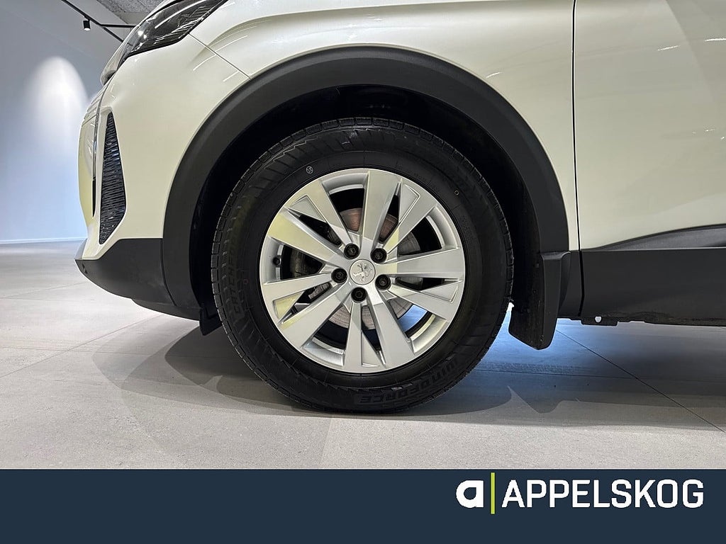 Peugeot 3008 ACTIVE PACK PT 130 AUT |RÄNTA 3,99%|V-HJUL INGÅR| thumbnail