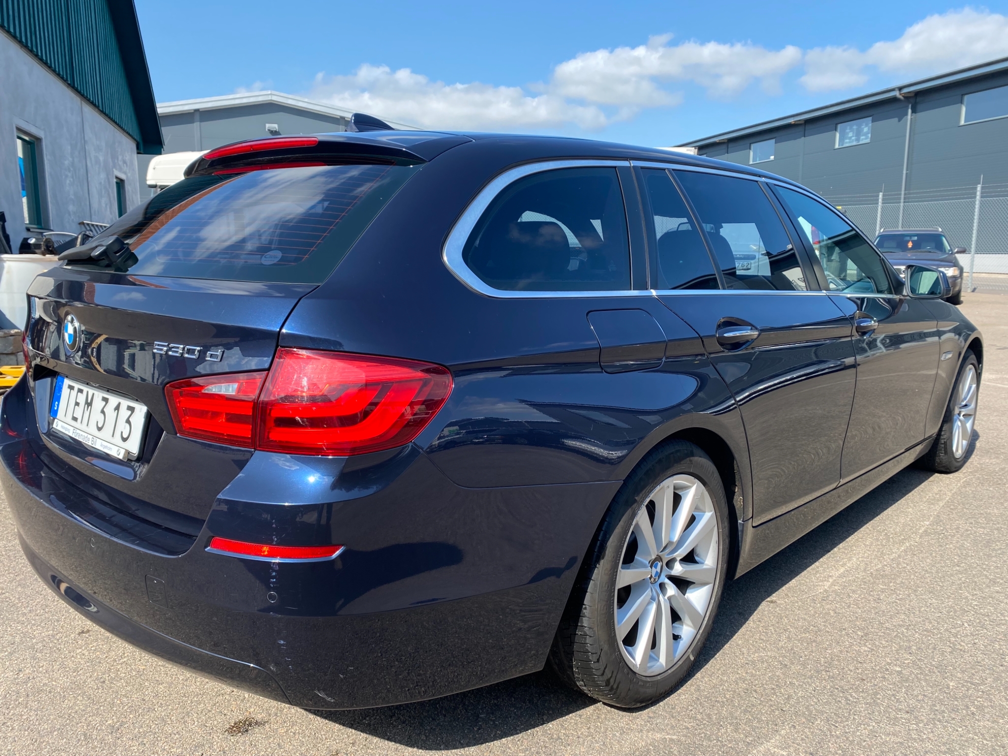 BMW 530 d Touring Steptronic 245hk 2011, bild 3/36