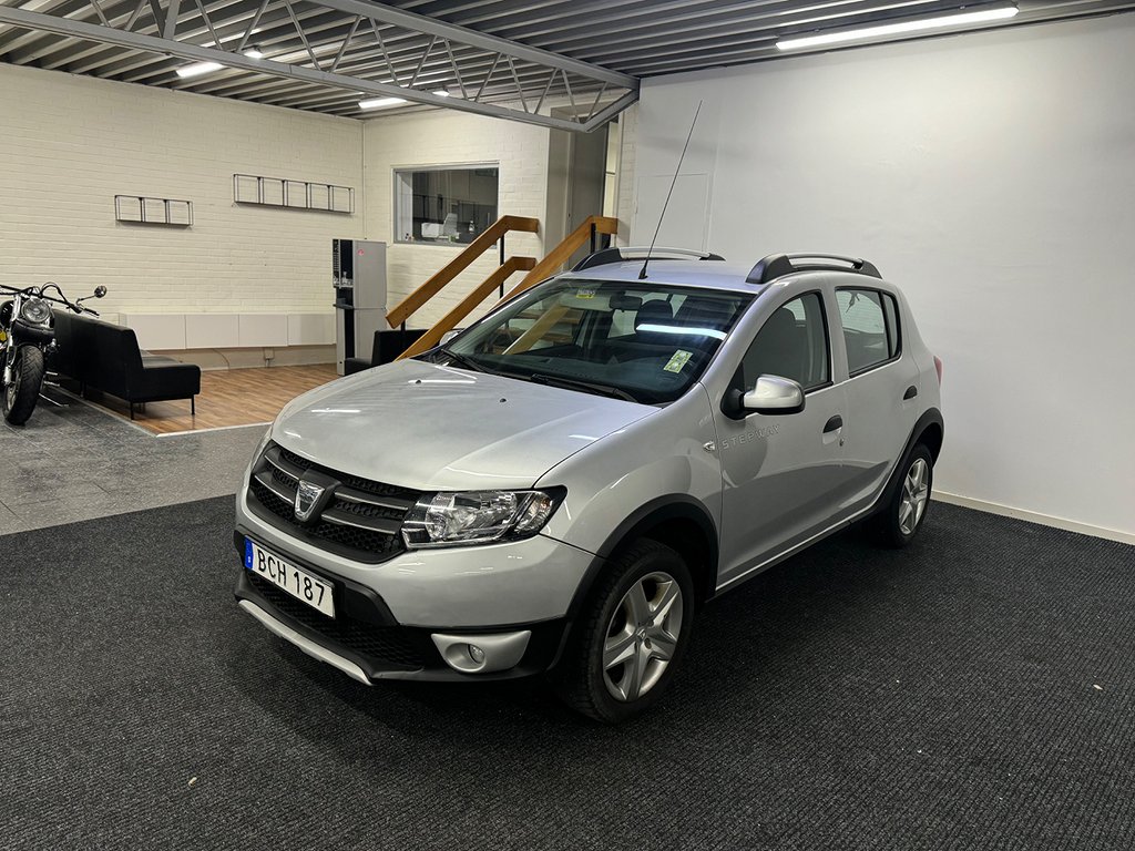 Dacia Sandero Stepway 1.5 dCi Navi Låga Mil Besiktigad