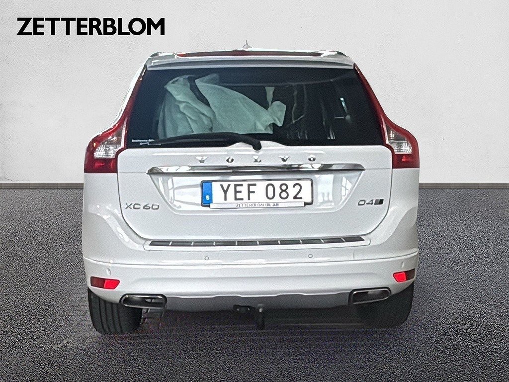 SUV Volvo XC60 4 av 14