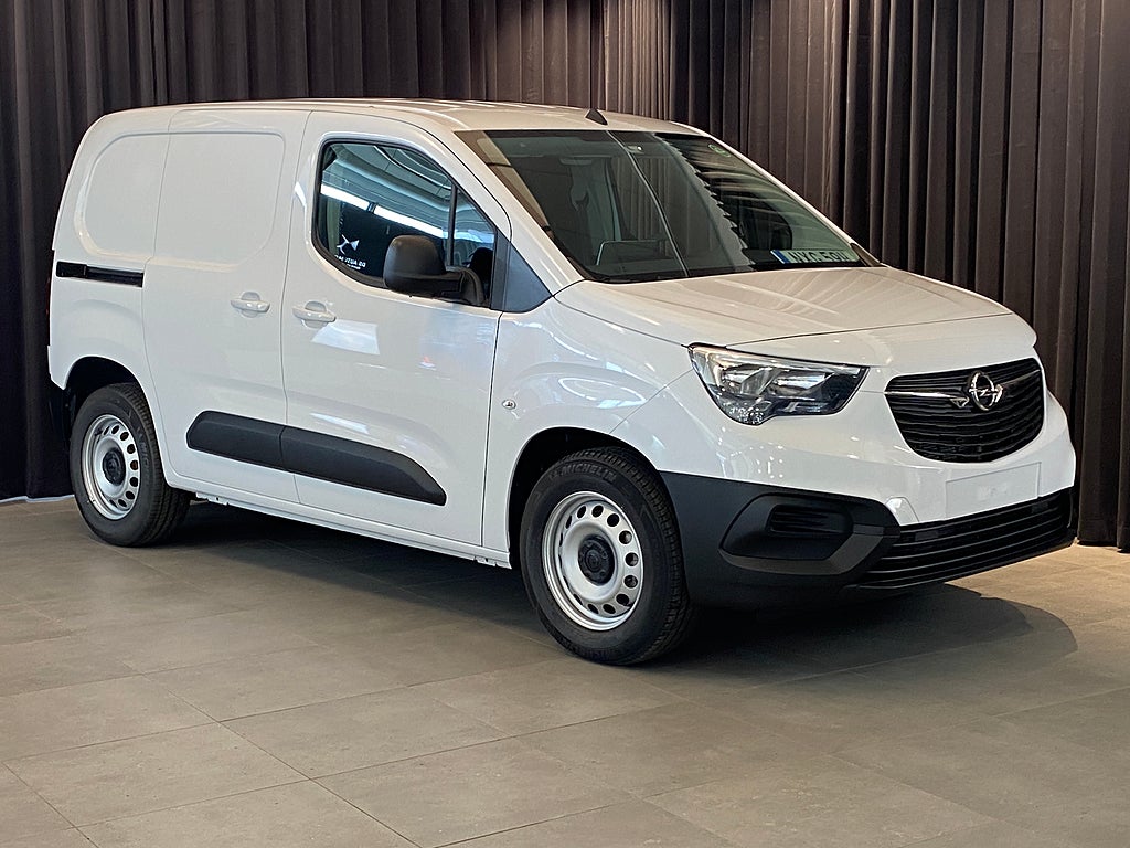 Opel Combo E-Cargo / 28 mil WLTP / Omgående lev / Klimatbonus
