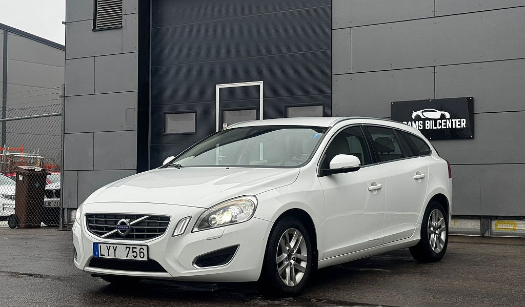 Volvo V60 D2 Summum 