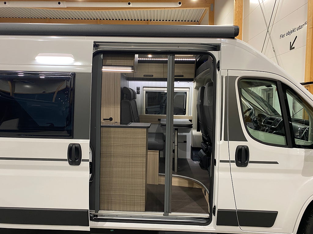 Sun Living V 60 SP / Automat / Under 6 meter / Van/Plåtis - Sun Living