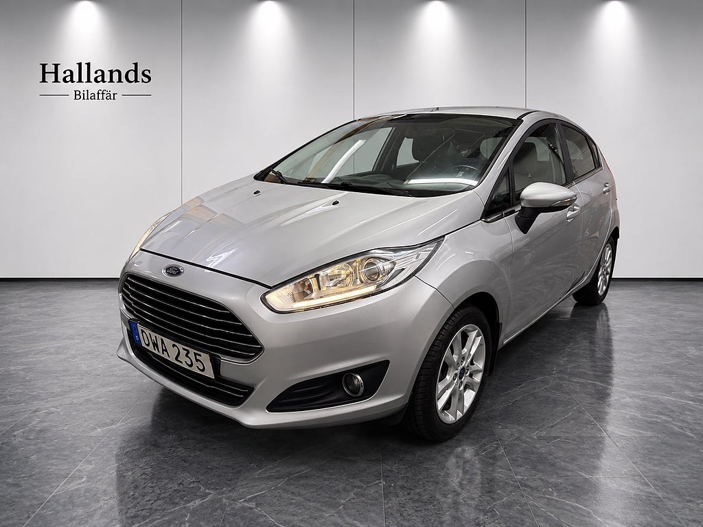 Ford Fiesta 5-dörrar 1.0 EcoBoost Titanium Euro 6 / Nyservad 