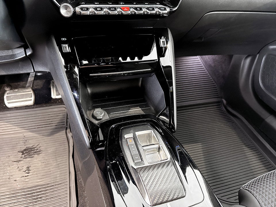 Bild på Peugeot 2008 GT 1.2 PT 130hk Aut KAMPANJRÄNTA 3,99%