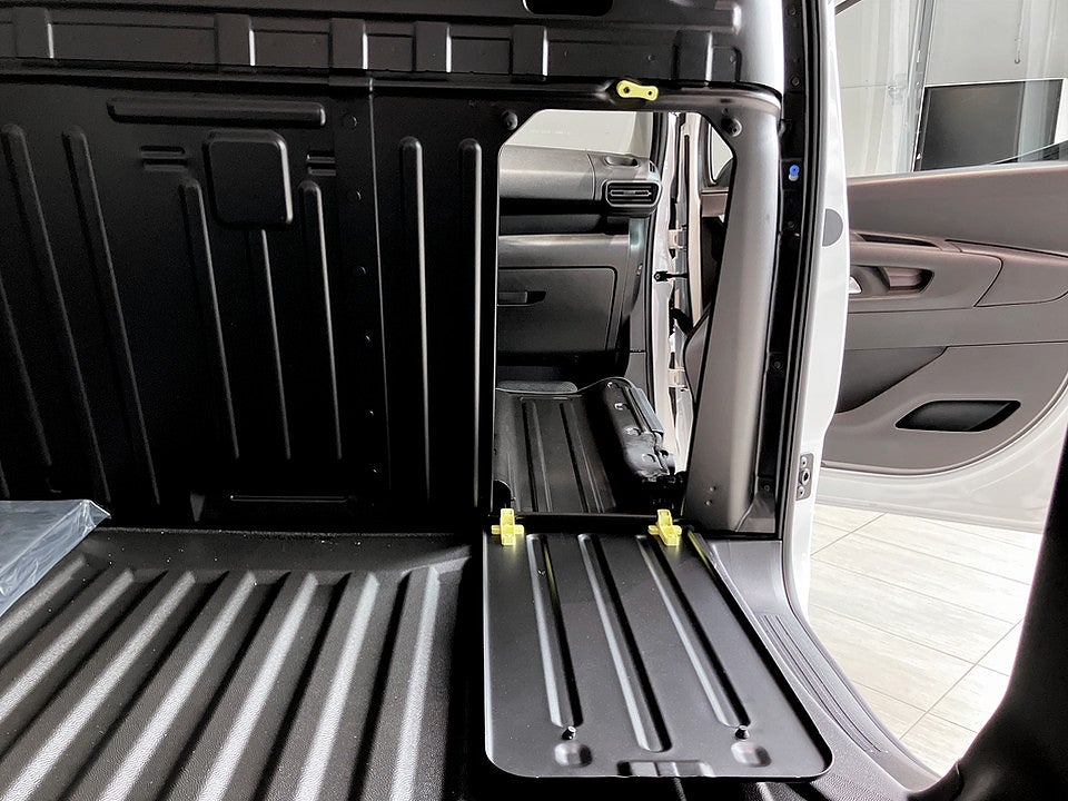 Bild på Peugeot Partner BlueHDi 130hk Aut L2 - HYRBIL