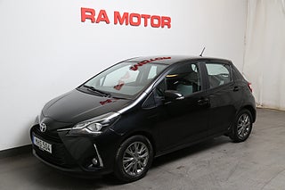 Halvkombi Toyota Yaris 1 av 23
