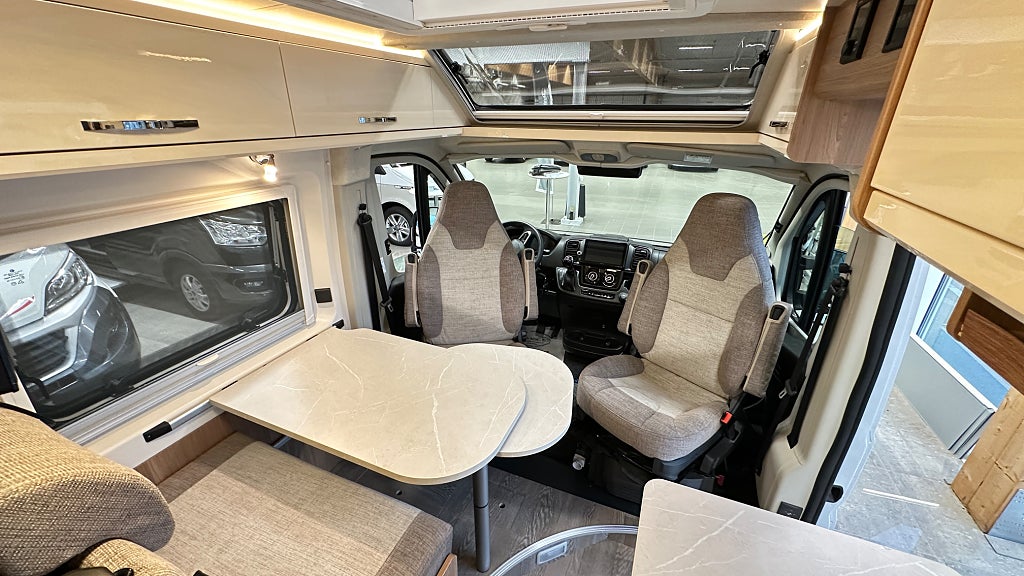 Hobby K 65 FT  Vantana De Luxe, Automat, 6 meter thumbnail