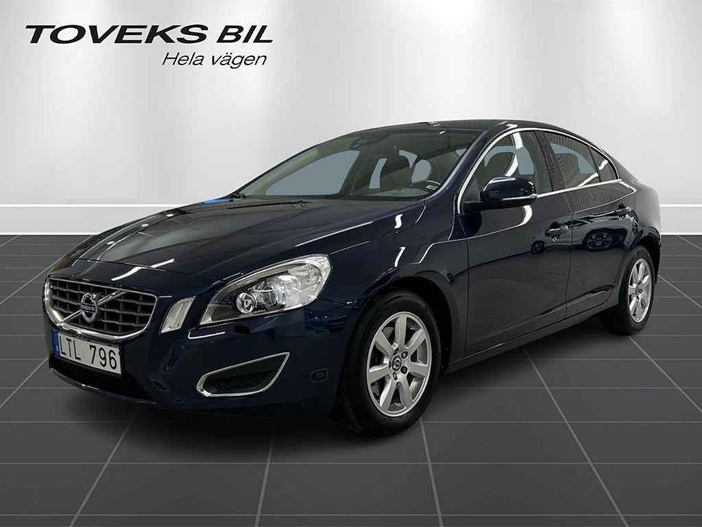 Volvo S60 T4 MOMENTUM 2012