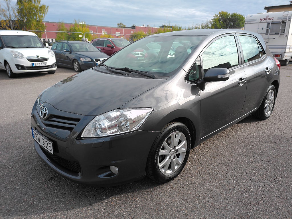 Toyota Auris 5-dörrar 1.6 Valvematic Plus Euro 5