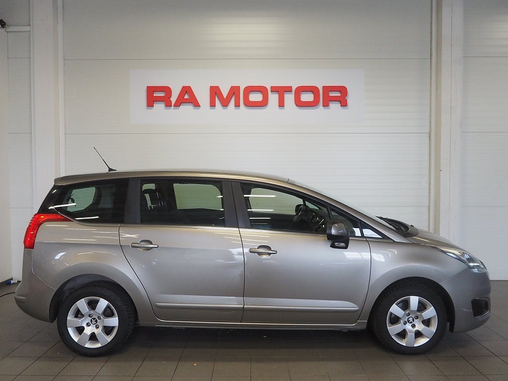 Peugeot 5008 1.2 PureTech 130hk | 7-sits | Farthållare