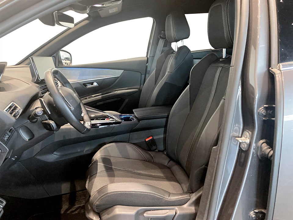 Bild på Peugeot 5008 GT 1.2 PT 130hk Aut 7-SITS B-KAMERA