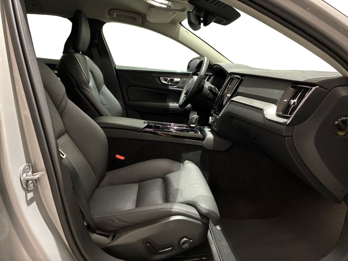Volvo V60 T6 Plus Dark Nordic 2025, kuva 4/10