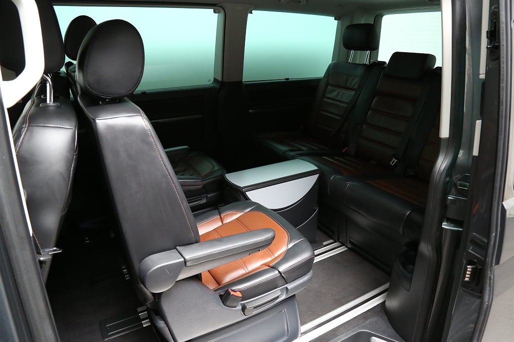 Volkswagen Multivan T6.1 TDI 4M Highline DSG Värmare Drag 2020