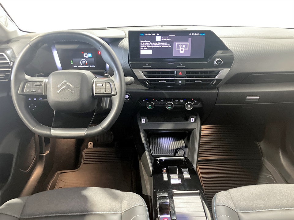 Bild på Citroën C4-X Shine 1.2 PT 130hk Aut P-SENSORER CARPLAY