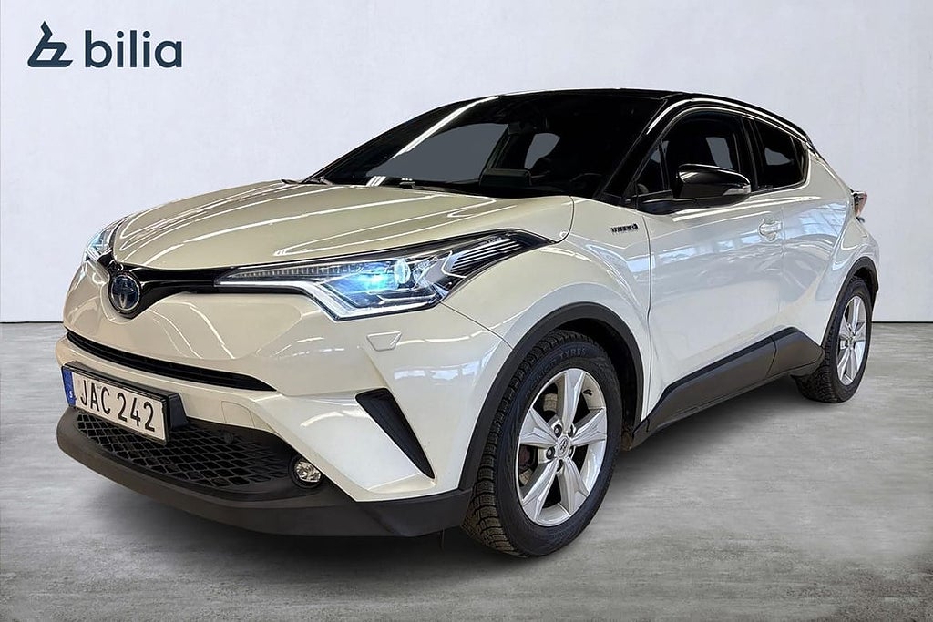 Toyota C-HR Hybrid 1,8 X EDT SKINN JBL TEKNPKT BITONE 2.95% Ränta