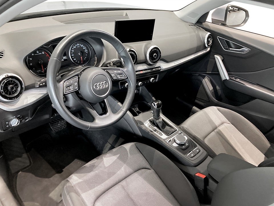 Bild på Audi Q2 Proline Advanced 35 TFSI 150hk Aut BACKENSORER