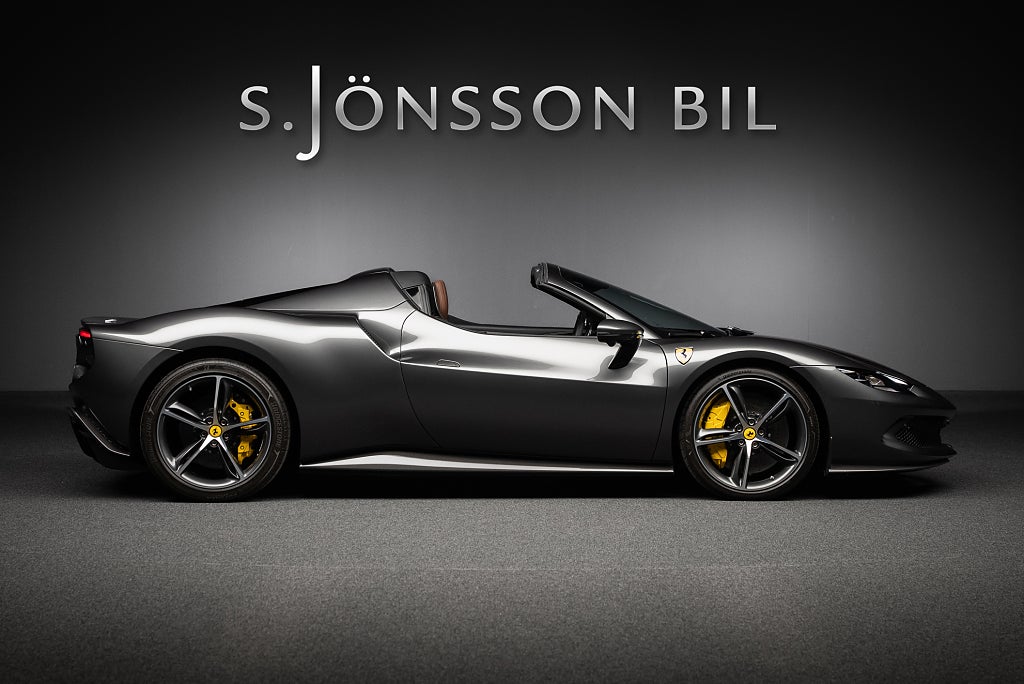 Ferrari 296 GTS / Utrustad för 975.000kr