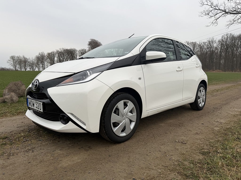 Toyota Aygo 5-dörrar 1.0 VVT-i X-PLAY Touch Euro 6