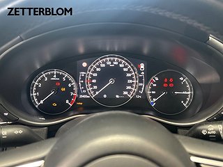 SUV Mazda CX-30 10 av 16