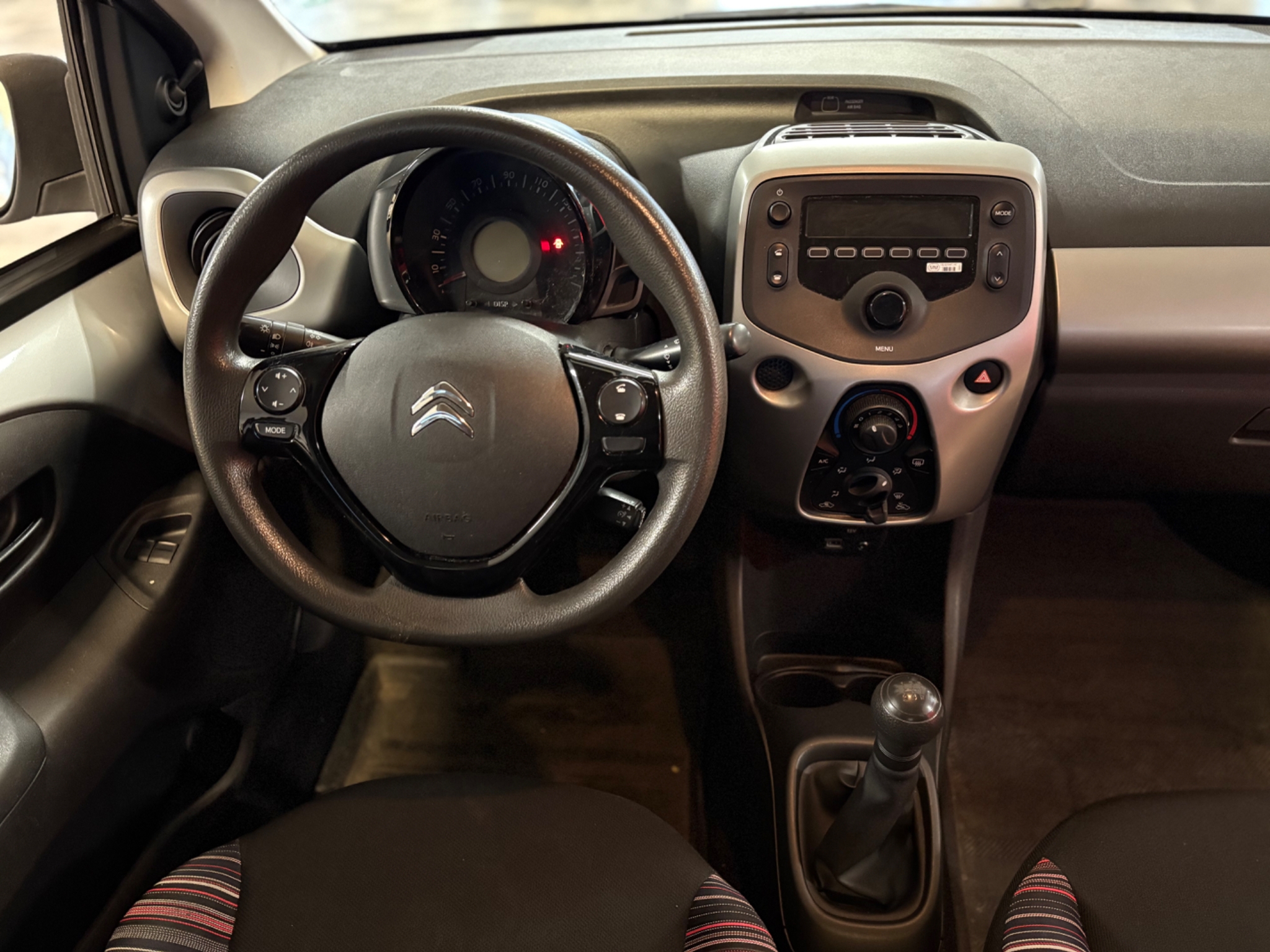 Citroen C1 5-dörrar 1.2 VTi Euro 6 2016, bild 7/39