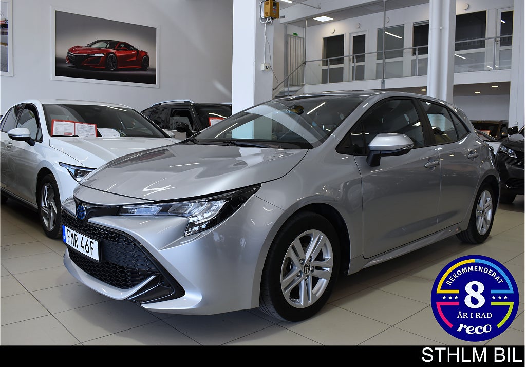 Toyota Corolla Hybrid e-CVT Active B-Kamera Led 4,95% Ränta moms