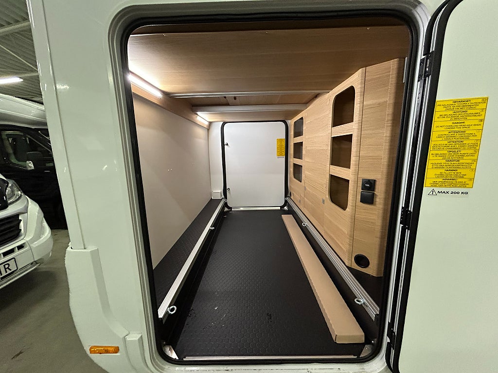 Adria Matrix Axess 670 SL / Taksäng / B-kort / Automat 140hk - Adria