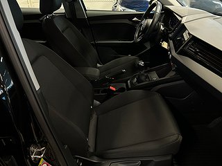 Audi A1 Sportback 30 TFSI Proline S&V-däck/M-värm/Sensorer