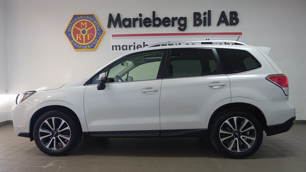 Subaru Forester 2.0 XT 4WD/AUT/241HK/18"/NAVI/DRAG/SKINN/V-DÄCK/2 ÄGARE