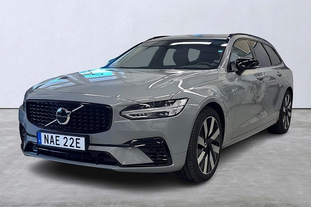 Volvo V90 Recharge T6 Plus Dark