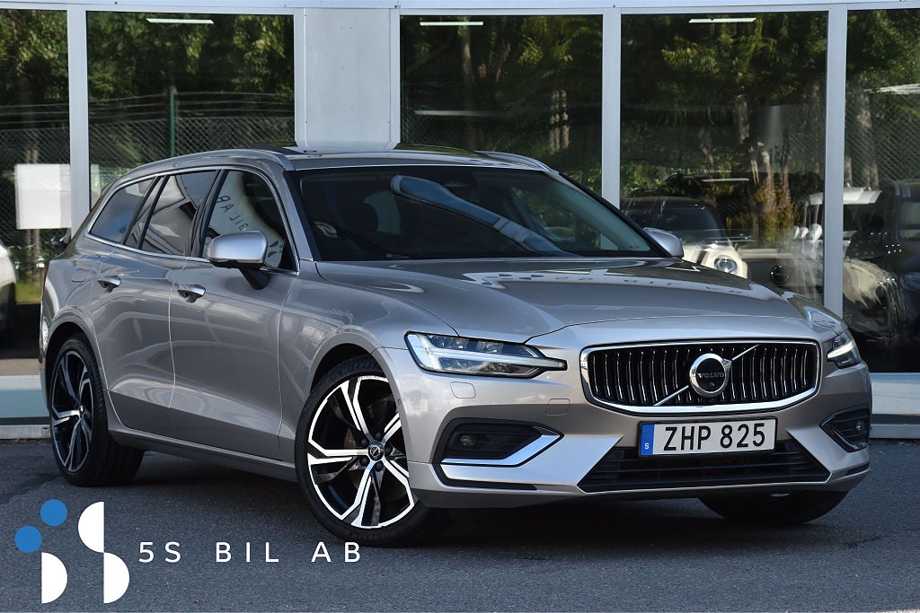Volvo V60 B5 AWD Ultimate PANO 360° VÄRM H/K MEMO HuD 250HK