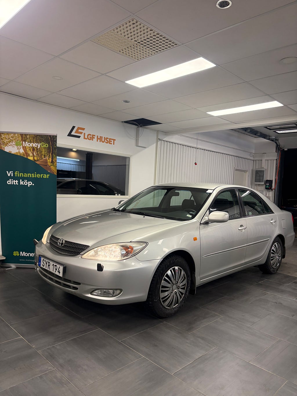 Toyota Camry S&V däck 2 brukare (BÖR SES) 