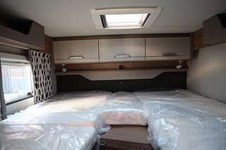Husbil-integrerad Knaus Van Ti 640 10 av 23