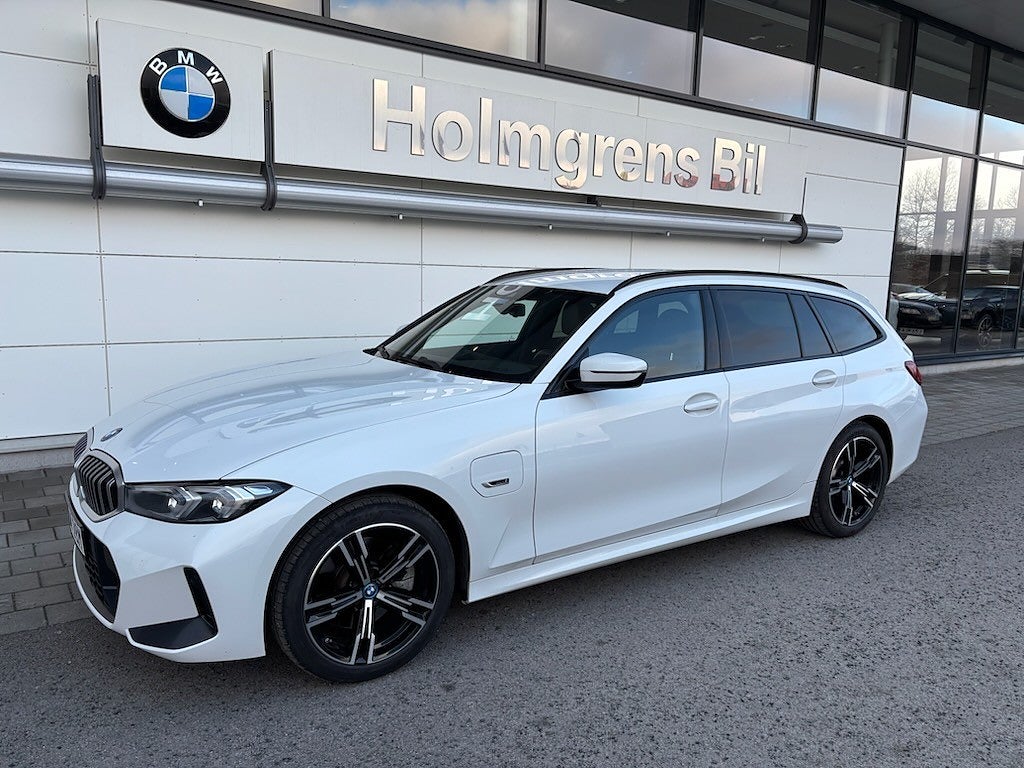 BMW 330e Touring 3,95% ränta M-Sport Adaptiv Fart PDC Navi Drag