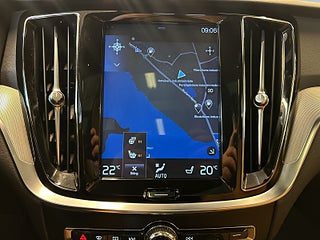 Volvo V60 T6 AWD Inscription Drag/Pano/Kamera/P-Värm/S&V/55km – bild 15