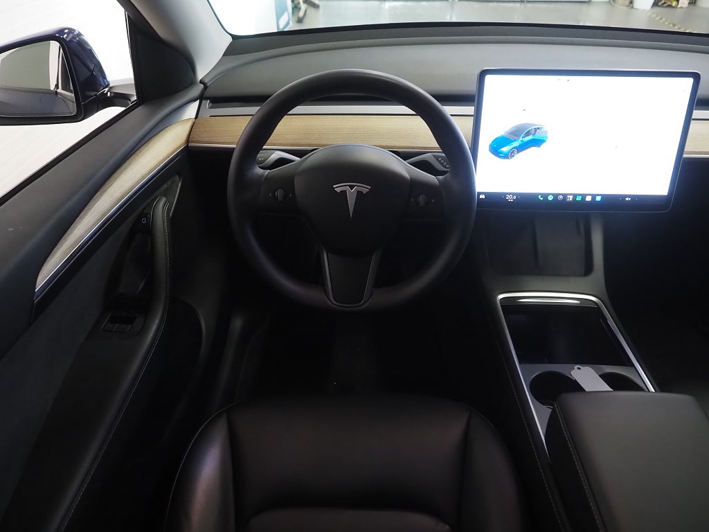 Tesla Model Y Long Range AWD 514hk | Dragkrok | Panoramaglastak | 2021