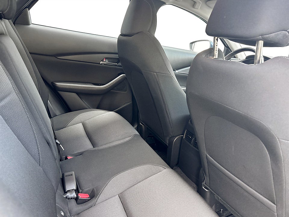 Bild på Mazda CX-30 2.0 e-SKYACTIV-G M 150hk B-KAMERA NAVI