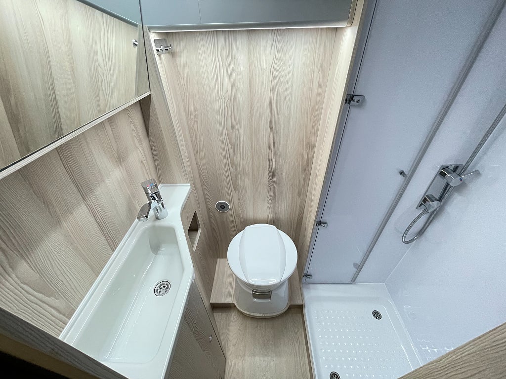 Affinity Duo / MAN / B-körkort/Solcell/Automat180hk/3500kg - Affinity