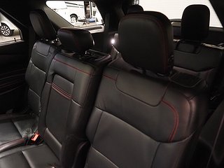 SUV Ford Explorer 18 av 28