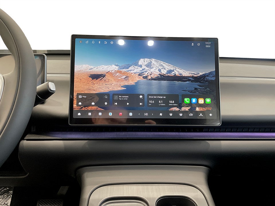 Bild på Leapmotor C10 EREV Design ProMax räckvidd 970km - OMGÅENDE LEVERANS!