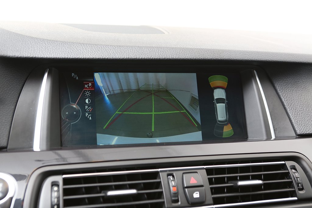 BMW 520 d xDrive 184hk Touring Aut Navi Kamera Dragkrok 2014