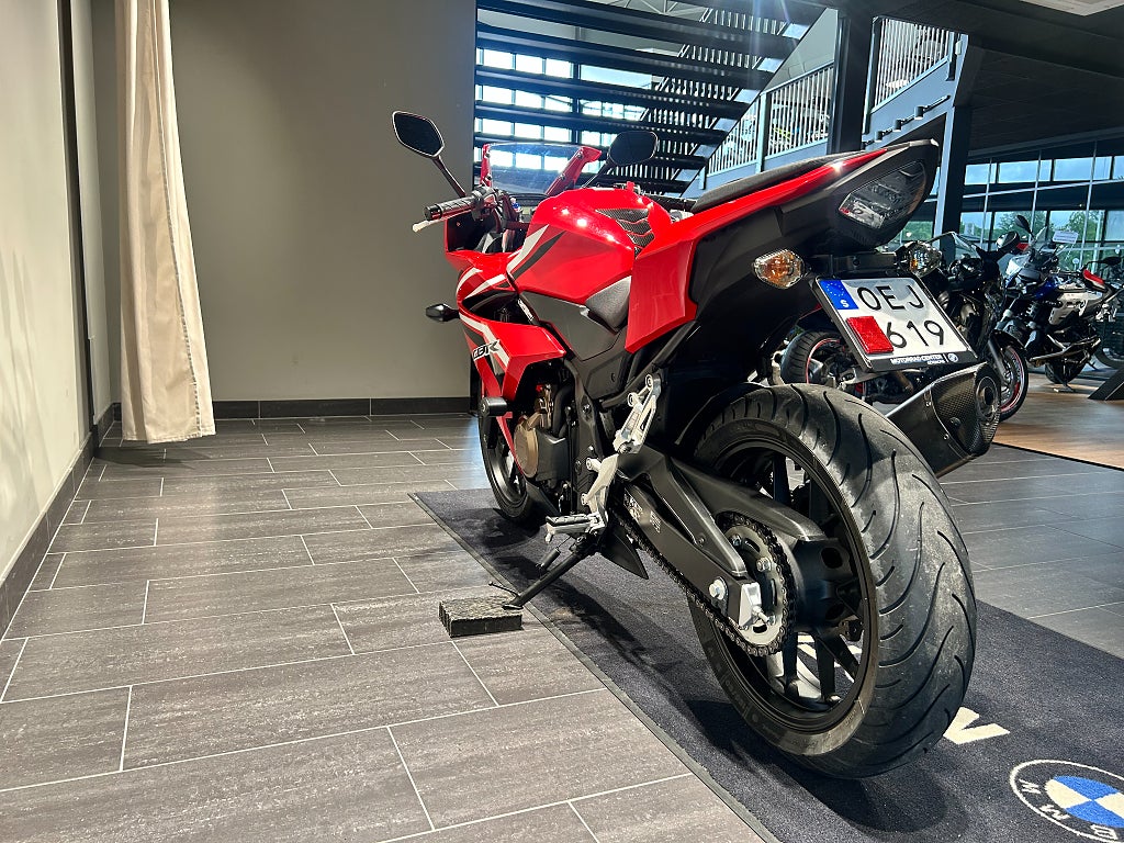 Honda CBR5005 3,45% 1585 mil/Akrapovic/Tail-tidy