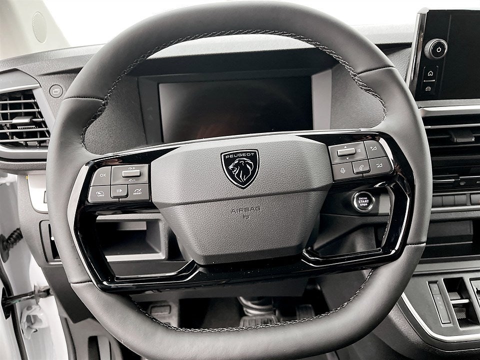 Bild på Peugeot Expert Plus 145hk Aut L3 - EDITION! SERVICE & VINTERHJUL INGÅR!