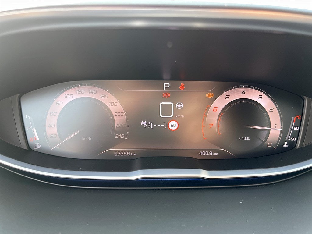 Bild på Peugeot 3008 GT Black Pack 1.2 PT 130hk Aut - B-KAMERA, CARPLAY