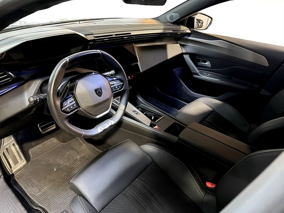 Bild på Peugeot 308 5D GT 1.2 PT 130hk Aut - B-KAMERA, 1 ÄGARE