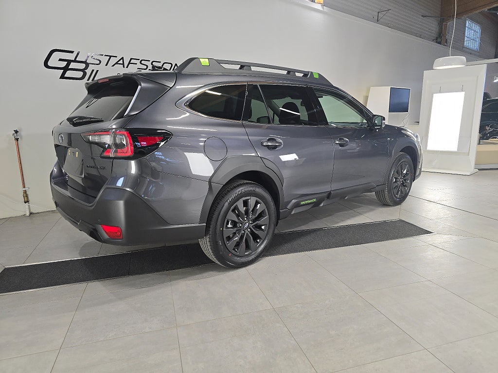 Subaru Outback Field AWD XFuel | Vinterhjul & Dragkrok