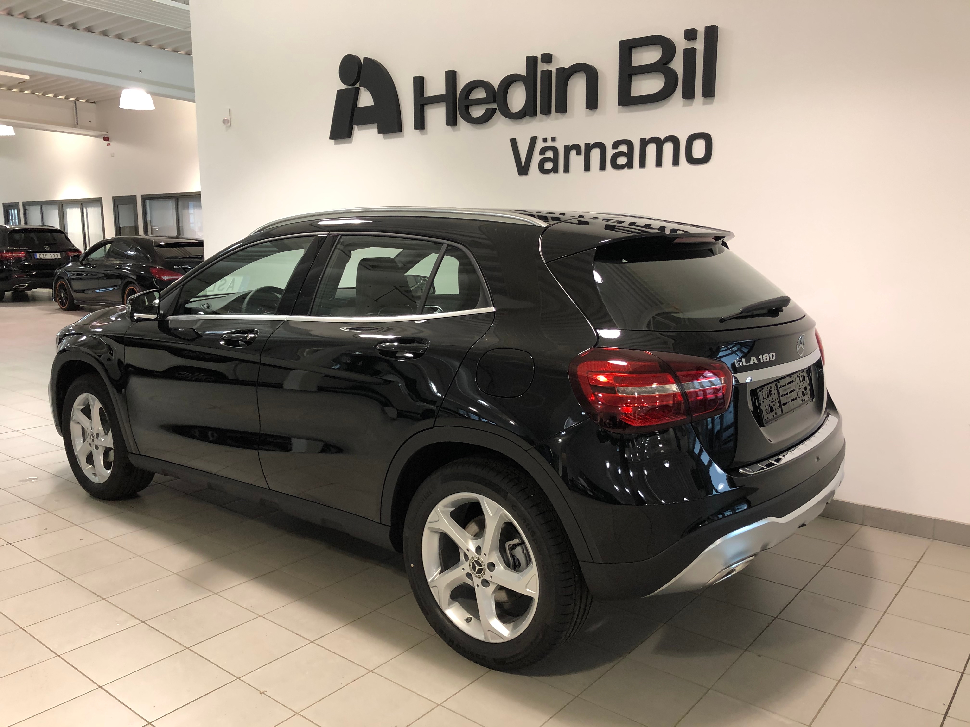 Mercedes-Benz GLA 180 Aut Nav Backkamera 2020, bild 3/31