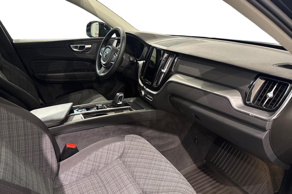 Volvo XC60 Core 2023, bild 7/10