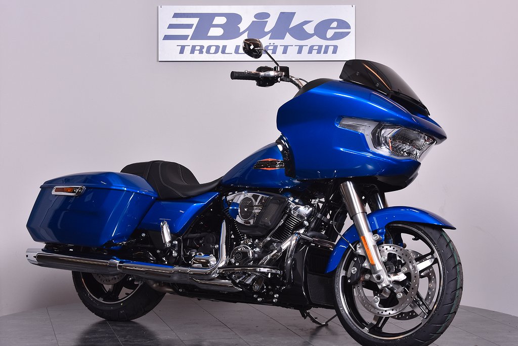 Harley-Davidson Road Glide Spara 15975:- Finns i butik!! 